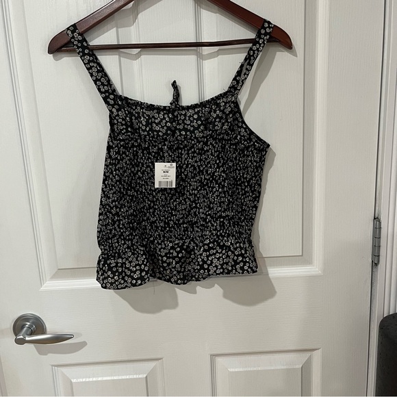 Cute Black Floral Tank Top - Picture 6 of 7